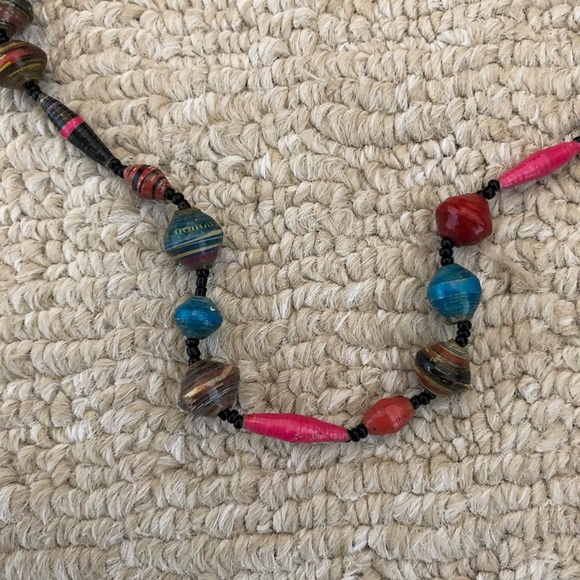 Ugandan ‘Bead for Life’ paper bead necklace - Picture 2 of 8